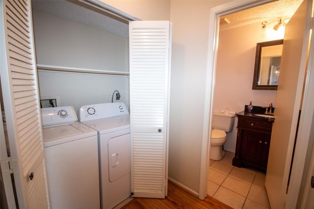 12133 Bob White Drive, Houston, TX 77035