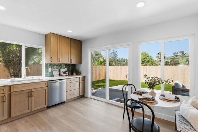 9604 Paseo Montril, San Diego, CA 92129