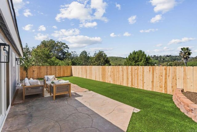 9604 Paseo Montril, San Diego, CA 92129