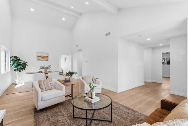 9604 Paseo Montril, San Diego, CA 92129