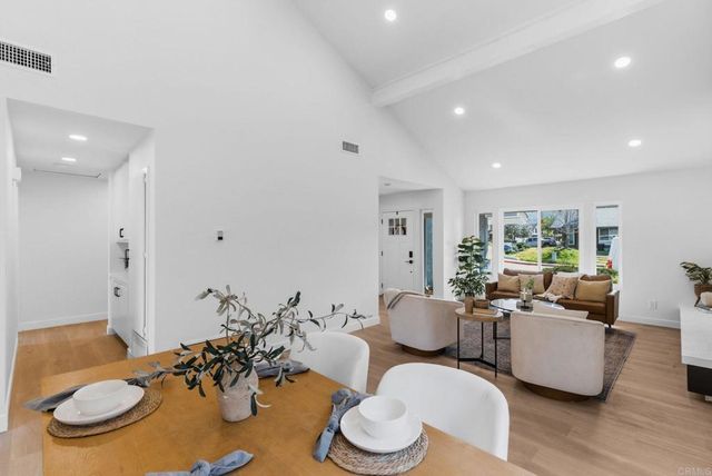 9604 Paseo Montril, San Diego, CA 92129