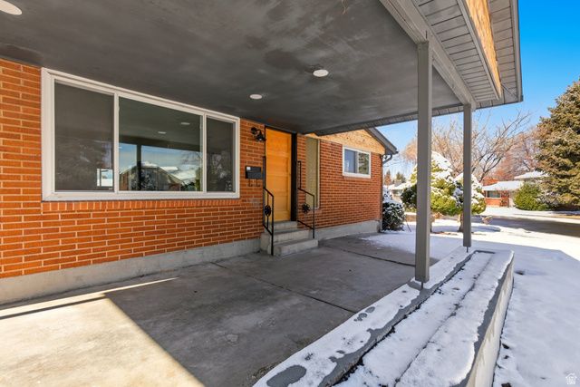 1358 E MAPLEWOOD DR, Murray, UT 84121