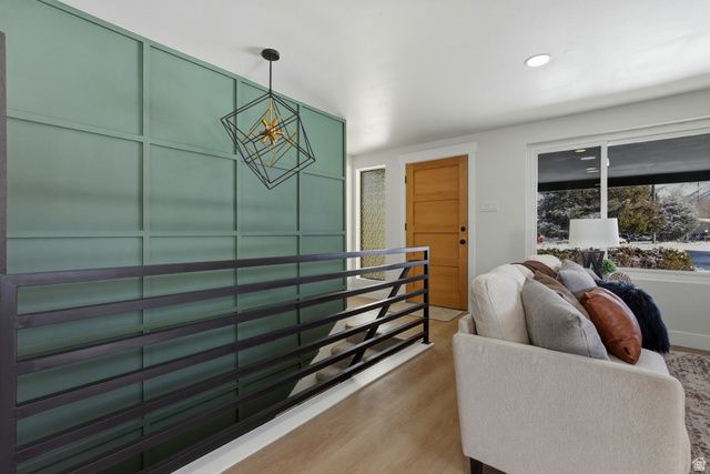 1358 E MAPLEWOOD DR, Murray, UT 84121