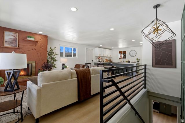 1358 E MAPLEWOOD DR, Murray, UT 84121