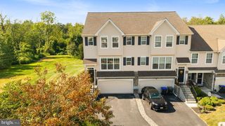 151 GARNER DR, Avondale, PA 19311