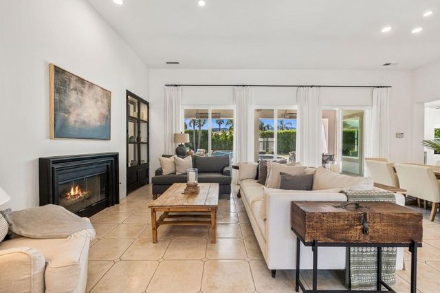 85 Appian Way, Palm Desert, CA 92211