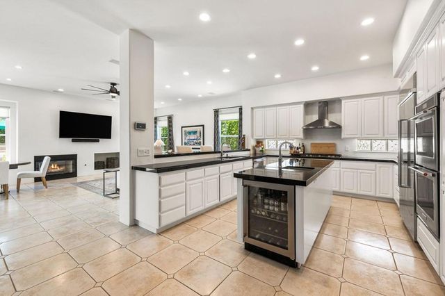 85 Appian Way, Palm Desert, CA 92211