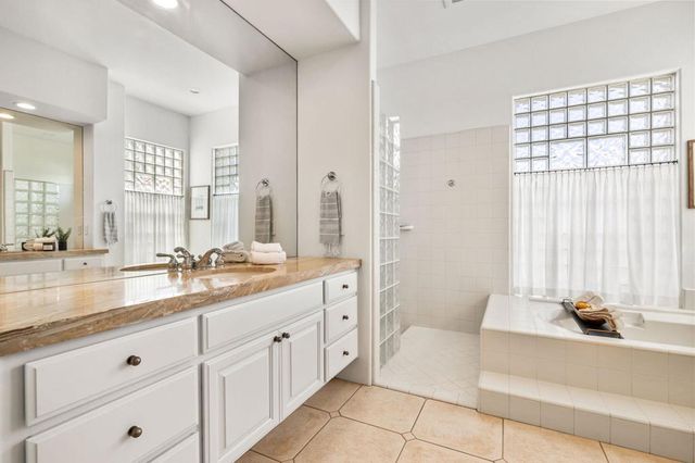 85 Appian Way, Palm Desert, CA 92211
