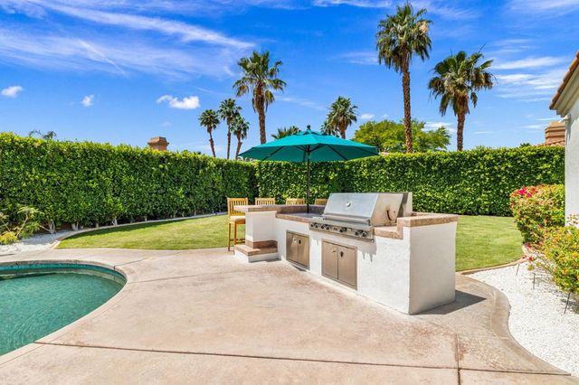 85 Appian Way, Palm Desert, CA 92211