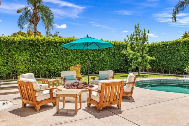 85 Appian Way, Palm Desert, CA 92211