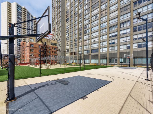 655 W Irving Park Road 3315, Chicago, IL 60613