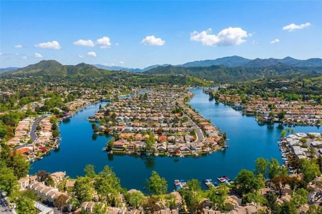 90 Sherwood, Westlake Village, CA 91361