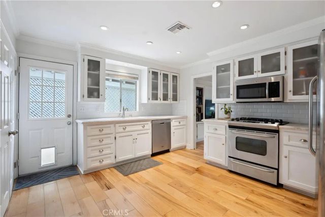 90 Sherwood, Westlake Village, CA 91361