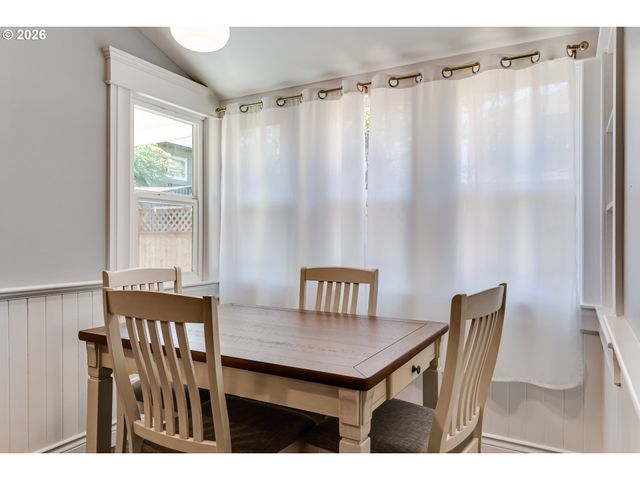 655 MONROE St, Eugene, OR 97402