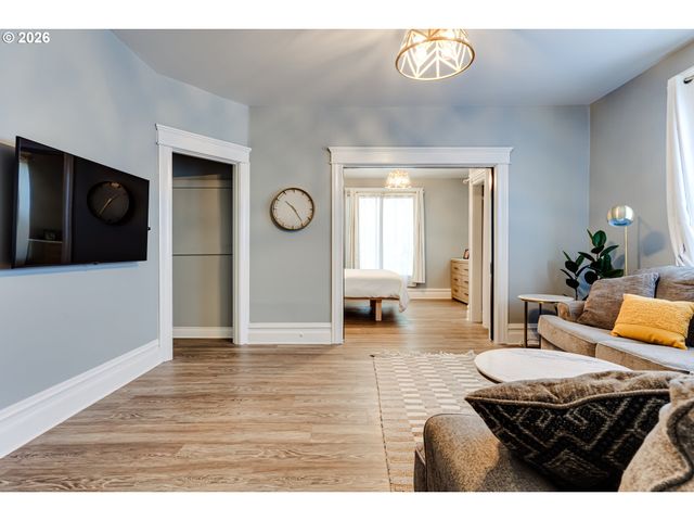 655 MONROE St, Eugene, OR 97402