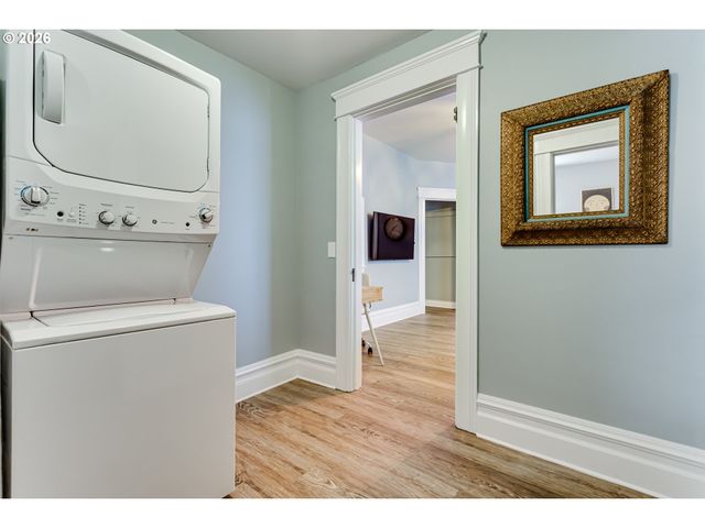 655 MONROE St, Eugene, OR 97402