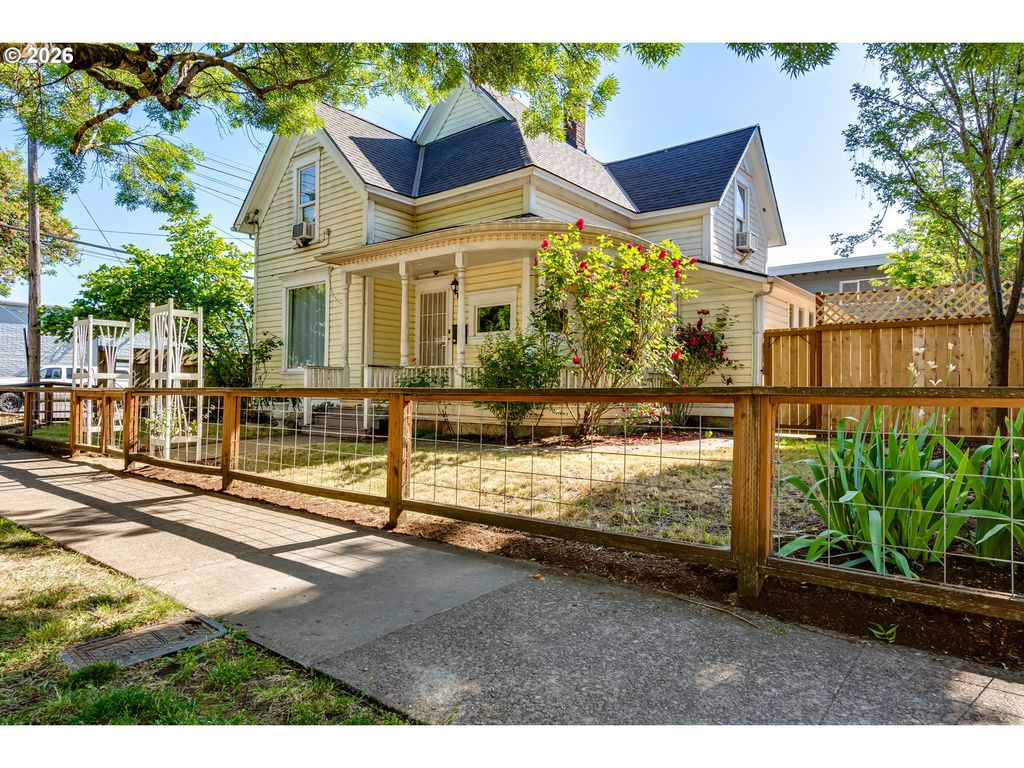655 MONROE St, Eugene, OR 97402