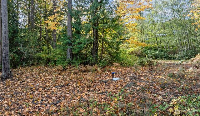 5787 E Collins Road, Port Orchard, WA 98366