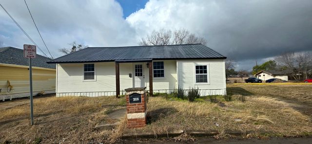 4302 Roberts Street, Greenville, TX 75401