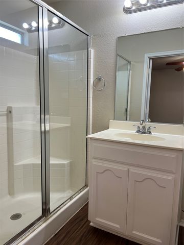 10921 Colonial Heights Lane, Fort Worth, TX 76179