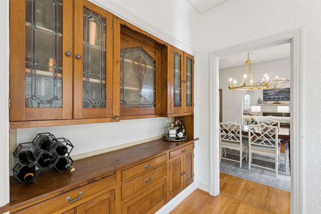 6415 Lakeshore Drive, Dallas, TX 75214