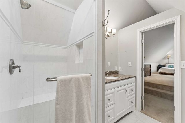 6415 Lakeshore Drive, Dallas, TX 75214