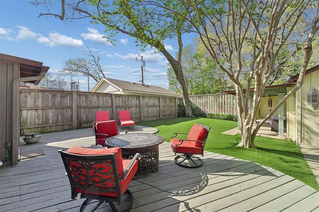 6415 Lakeshore Drive, Dallas, TX 75214