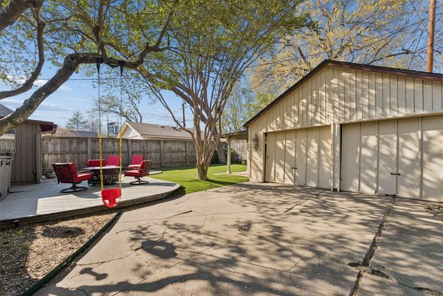 6415 Lakeshore Drive, Dallas, TX 75214