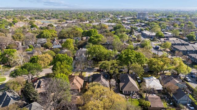 6415 Lakeshore Drive, Dallas, TX 75214