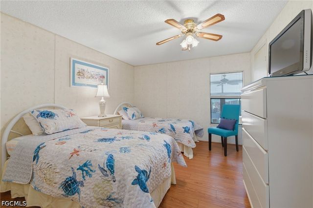 508 Pine Tree CT, North Fort Myers, FL 33917