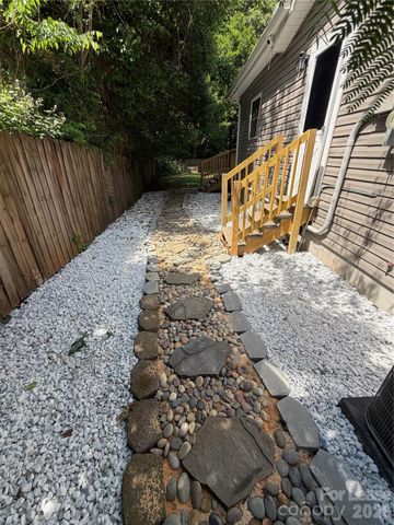 3837 Ironwood Street, Charlotte, NC 28206