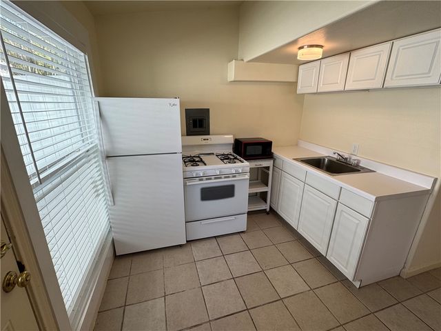 600 West Dexter Drive Apt A, College Station, TX 77840