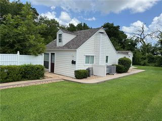 600 West Dexter Drive Apt A, College Station, TX 77840