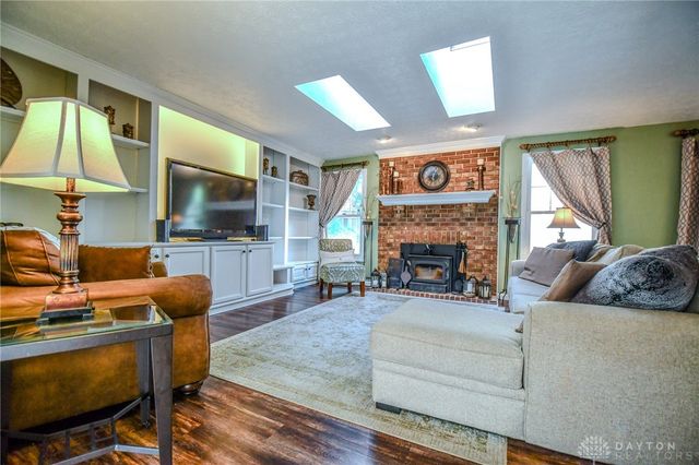6390 Shadow Lake Trail, Centerville, OH 45459