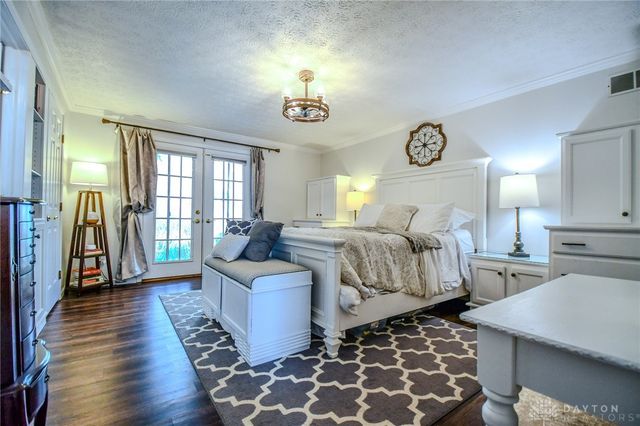 6390 Shadow Lake Trail, Centerville, OH 45459
