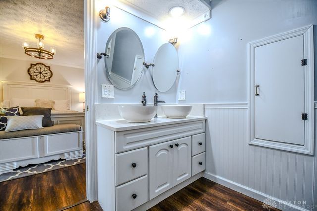 6390 Shadow Lake Trail, Centerville, OH 45459