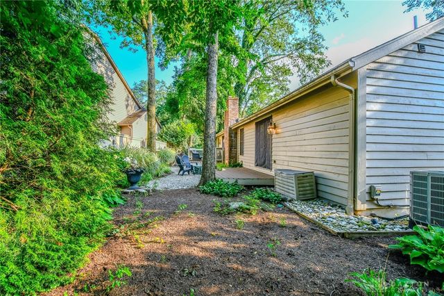 6390 Shadow Lake Trail, Centerville, OH 45459