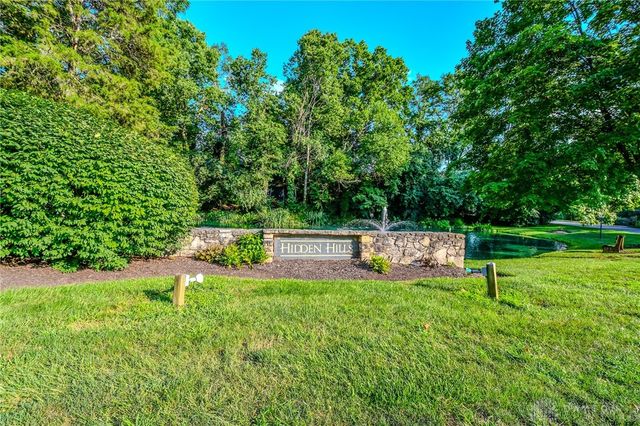 6390 Shadow Lake Trail, Centerville, OH 45459