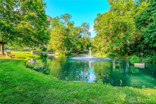 6390 Shadow Lake Trail, Centerville, OH 45459