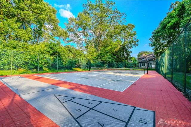 6390 Shadow Lake Trail, Centerville, OH 45459