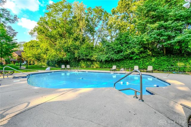 6390 Shadow Lake Trail, Centerville, OH 45459