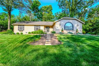6390 Shadow Lake Trail, Centerville, OH 45459
