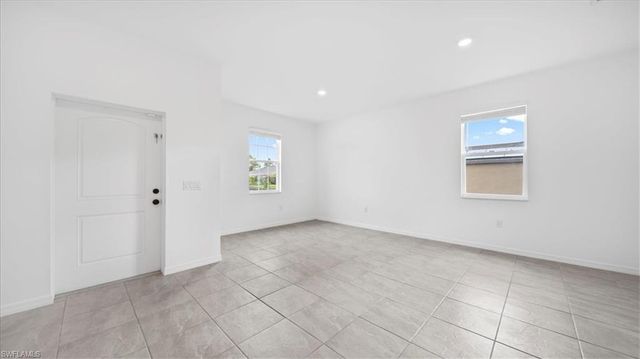 2928 NW 27th ST, Cape Coral, FL 33993