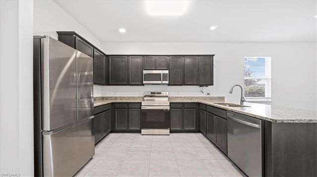 2928 NW 27th ST, Cape Coral, FL 33993