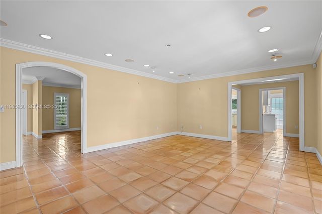 13276 SW 58th Ct, Pinecrest, FL 33156