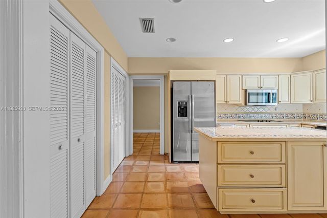 13276 SW 58th Ct, Pinecrest, FL 33156