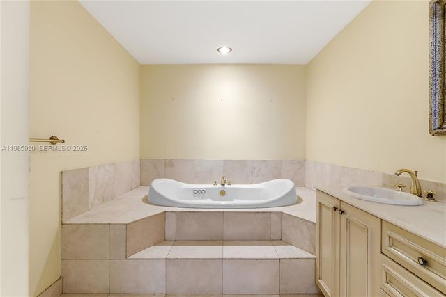 13276 SW 58th Ct, Pinecrest, FL 33156