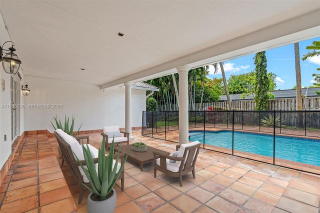 13276 SW 58th Ct, Pinecrest, FL 33156