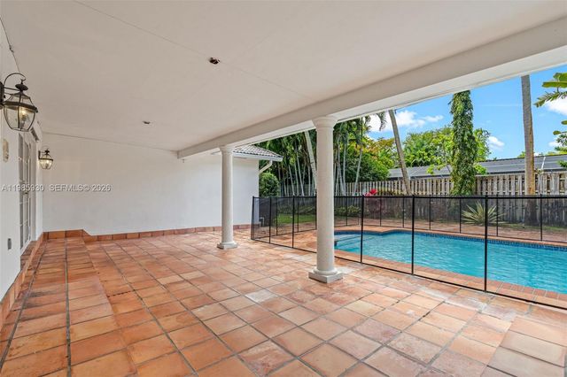 13276 SW 58th Ct, Pinecrest, FL 33156