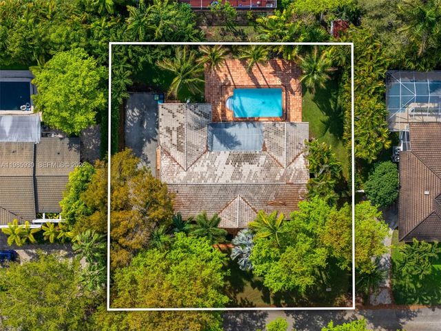 13276 SW 58th Ct, Pinecrest, FL 33156